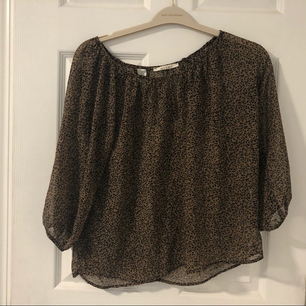 Leopard print top